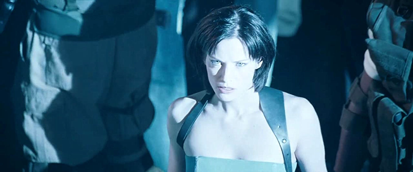 RESIDENT EVIL: APOCALYPSE - Sienna Guillory